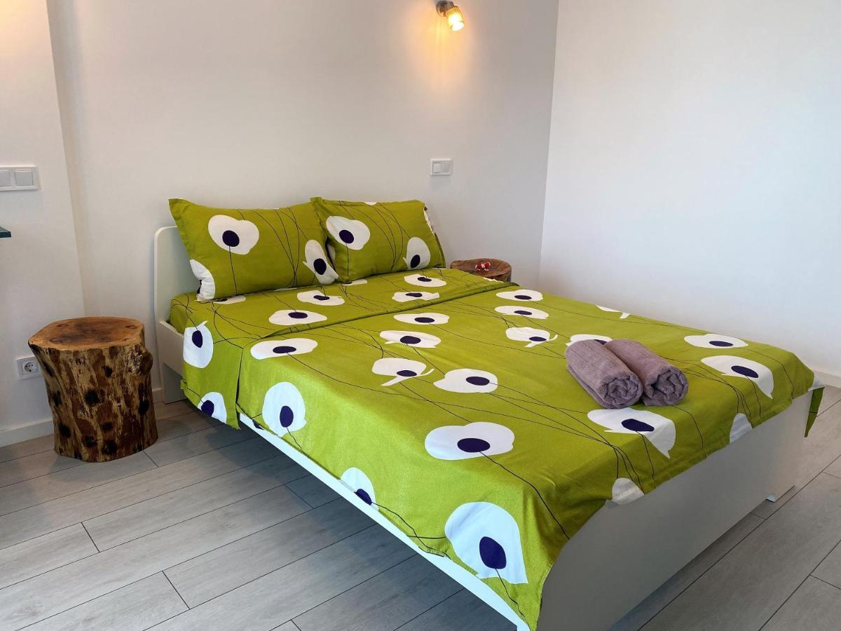 Plaza View Studio Bukarest Kültér fotó