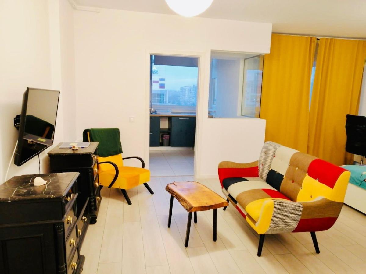 Plaza View Studio Bukarest Kültér fotó