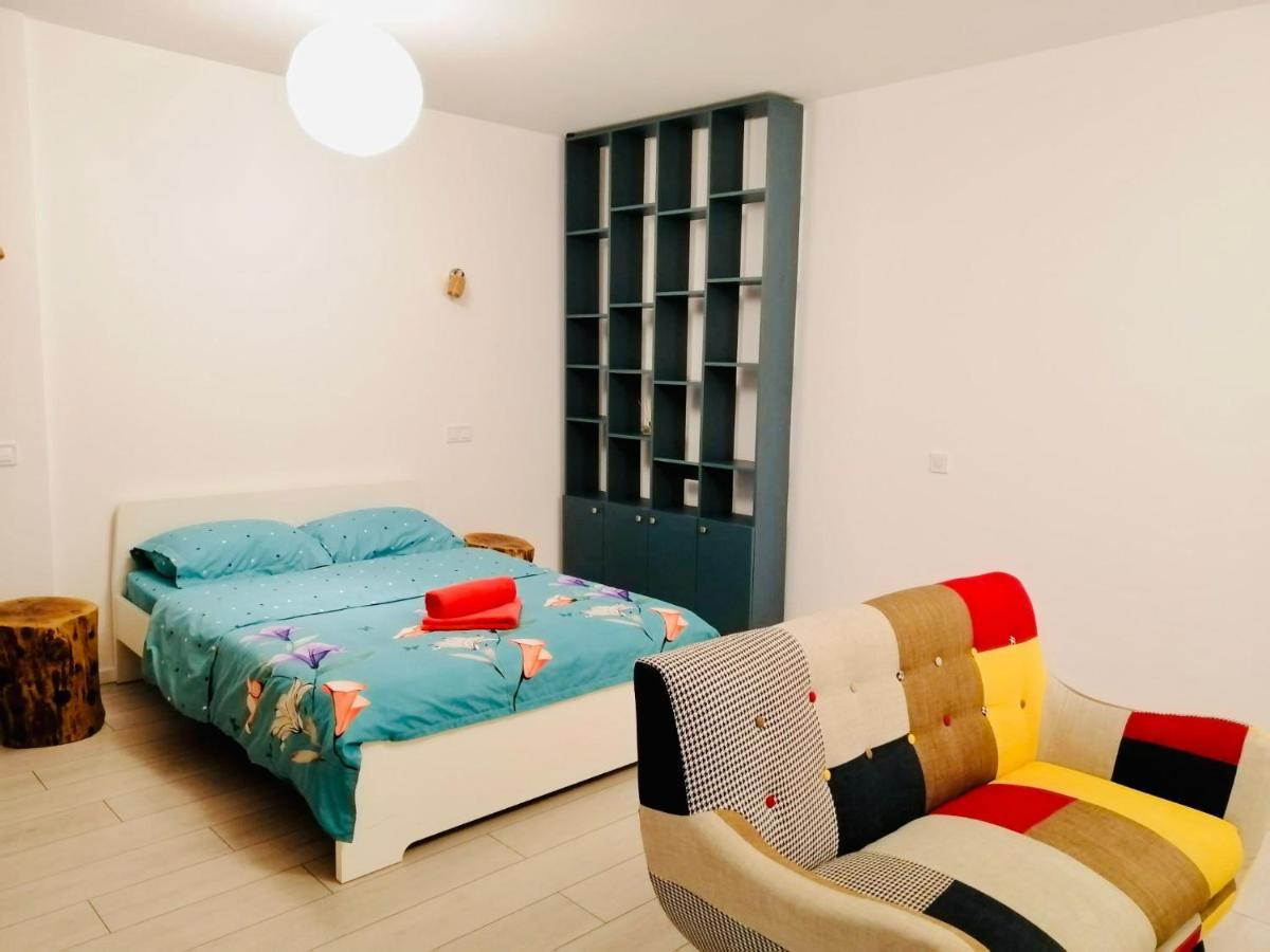 Plaza View Studio Bukarest Kültér fotó